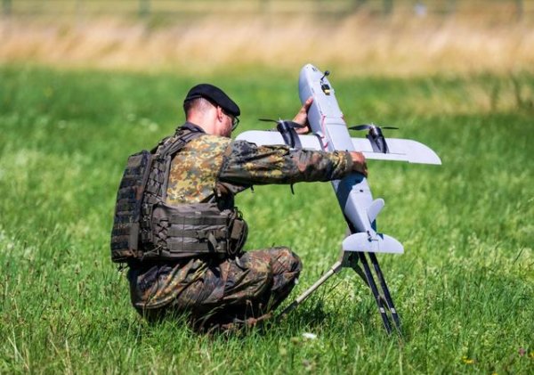 中期国际 灵活军购、提升产能、建“无人机墙”，德国大力推动军用无人机发展